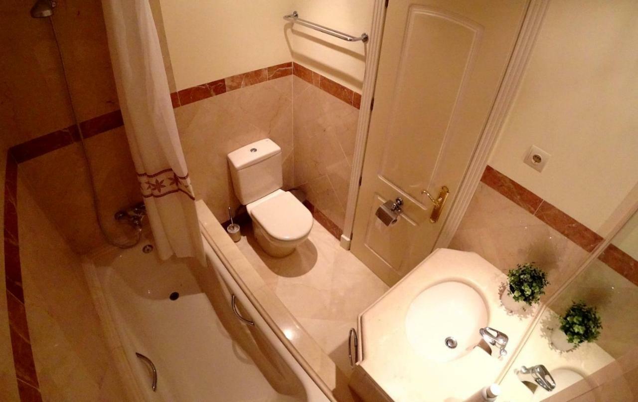 Two-Room Apartment In Elviria Near The Beach With Parking Марбелья Экстерьер фото