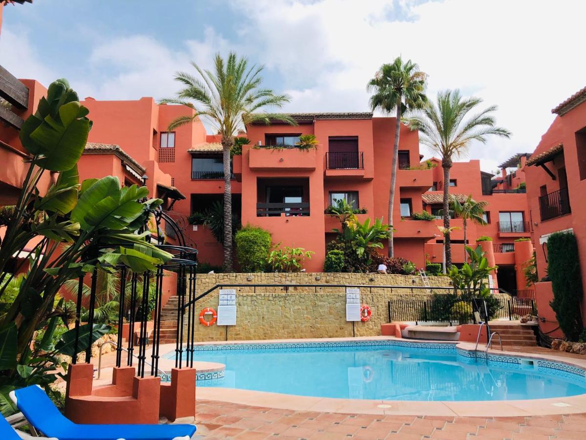 Two-Room Apartment In Elviria Near The Beach With Parking Марбелья Экстерьер фото