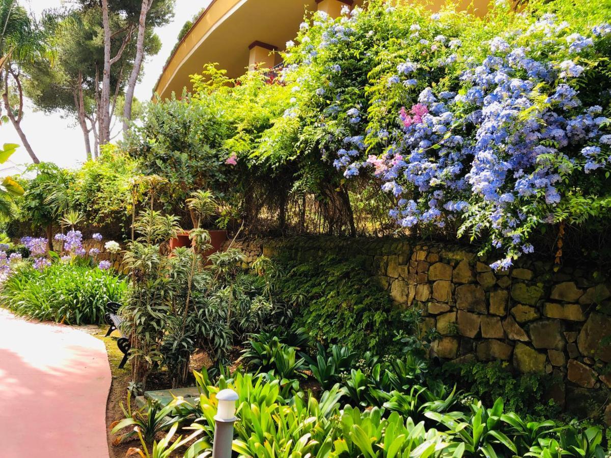 Two-Room Apartment In Elviria Near The Beach With Parking Марбелья Экстерьер фото